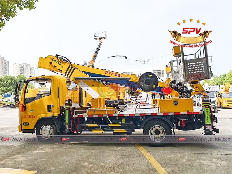 Telescopic Boom Lift Truck ISUZU - 2- LS Telescopic Boom Lift Truck ISUZU - 2- LS